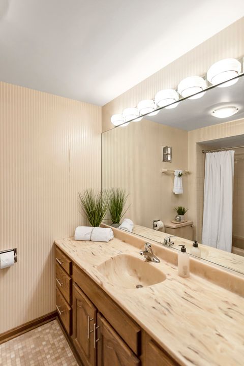 Tiny photo for 915 N Saratoga Drive, Palatine, IL 60074 (MLS # 12481820)