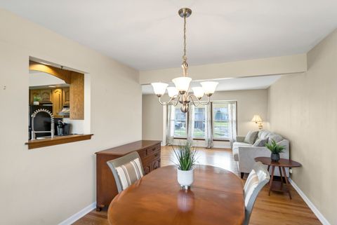 Tiny photo for 915 N Saratoga Drive, Palatine, IL 60074 (MLS # 12481820)