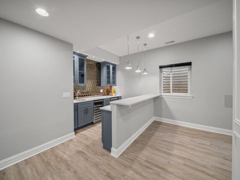 Tiny photo for 6732 N East Prairie Road, Lincolnwood, IL 60712 (MLS # 12532298)