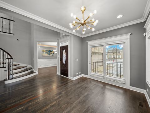 Tiny photo for 6732 N East Prairie Road, Lincolnwood, IL 60712 (MLS # 12532298)