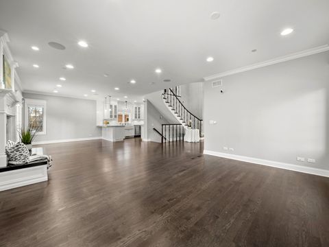 Tiny photo for 6732 N East Prairie Road, Lincolnwood, IL 60712 (MLS # 12532298)