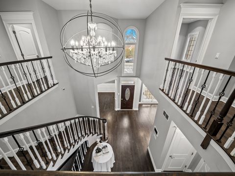 Tiny photo for 6732 N East Prairie Road, Lincolnwood, IL 60712 (MLS # 12532298)