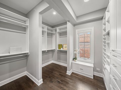 Tiny photo for 6732 N East Prairie Road, Lincolnwood, IL 60712 (MLS # 12532298)