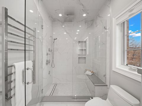 Tiny photo for 6732 N East Prairie Road, Lincolnwood, IL 60712 (MLS # 12532298)