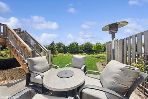 Tiny photo for 5531 Barton Lane, Hinsdale, IL 60521 (MLS # 12440427)