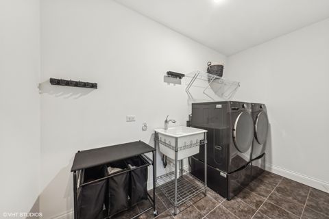 Tiny photo for 5531 Barton Lane, Hinsdale, IL 60521 (MLS # 12440427)