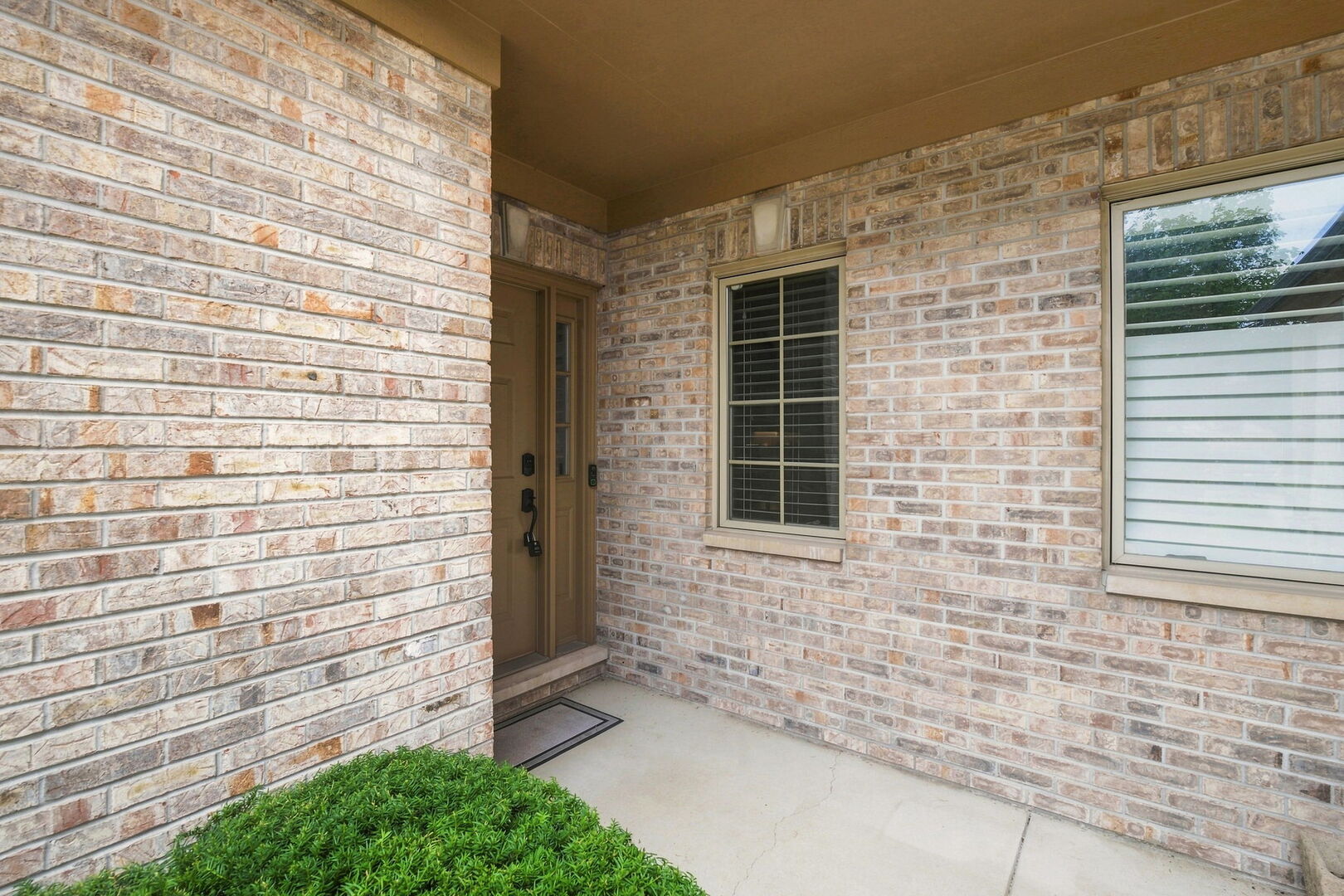 150 Santa Fe Lane