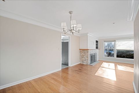 Tiny photo for 7303 N Kildare Avenue, Lincolnwood, IL 60712 (MLS # 12532814)