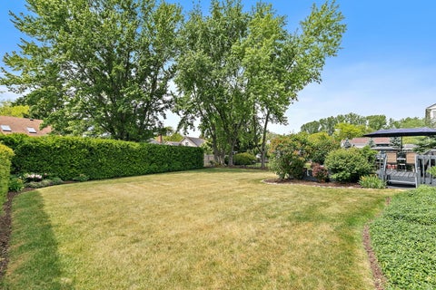 Tiny photo for 500 Essex Road, Fox River Grove, IL 60021 (MLS # 12655079)