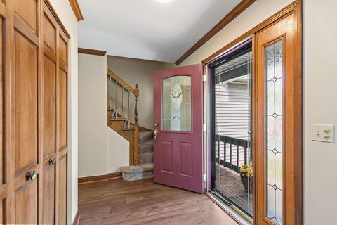 Tiny photo for 500 Essex Road, Fox River Grove, IL 60021 (MLS # 12655079)