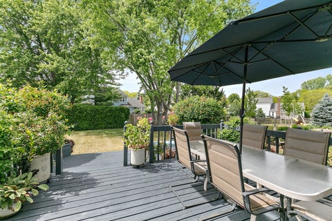 Tiny photo for 500 Essex Road, Fox River Grove, IL 60021 (MLS # 12655079)