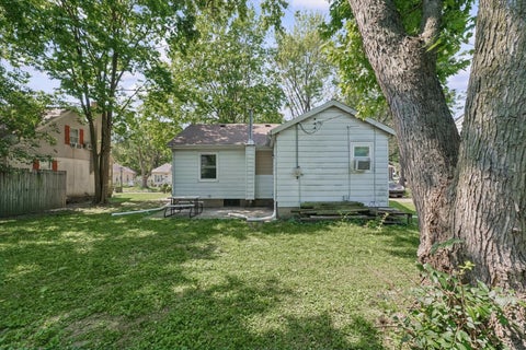 Tiny photo for 1006 N Division Avenue, Urbana, IL 61801 (MLS # 12742513)