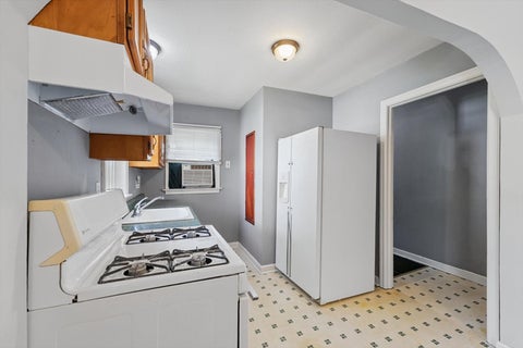 Tiny photo for 1006 N Division Avenue, Urbana, IL 61801 (MLS # 12742513)