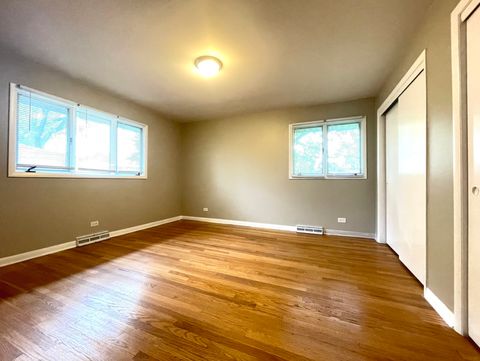 Tiny photo for 16314 Woodlawn East Avenue, South Holland, IL 60473 (MLS # 12442346)