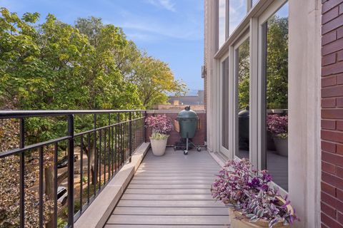 Tiny photo for 856 N Winchester Avenue #3, Chicago, IL 60622 (MLS # 12490851)