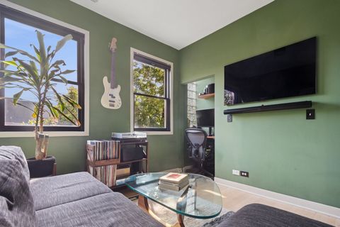 Tiny photo for 856 N Winchester Avenue #3, Chicago, IL 60622 (MLS # 12490851)