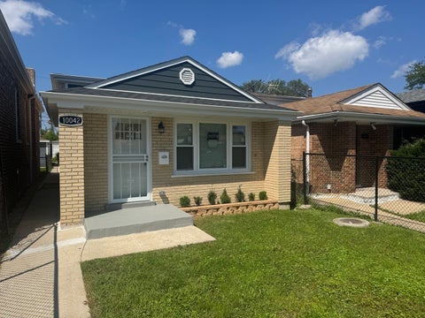 Tiny photo for 10042 S Princeton Avenue, Chicago, IL 60628 (MLS # 12755545)