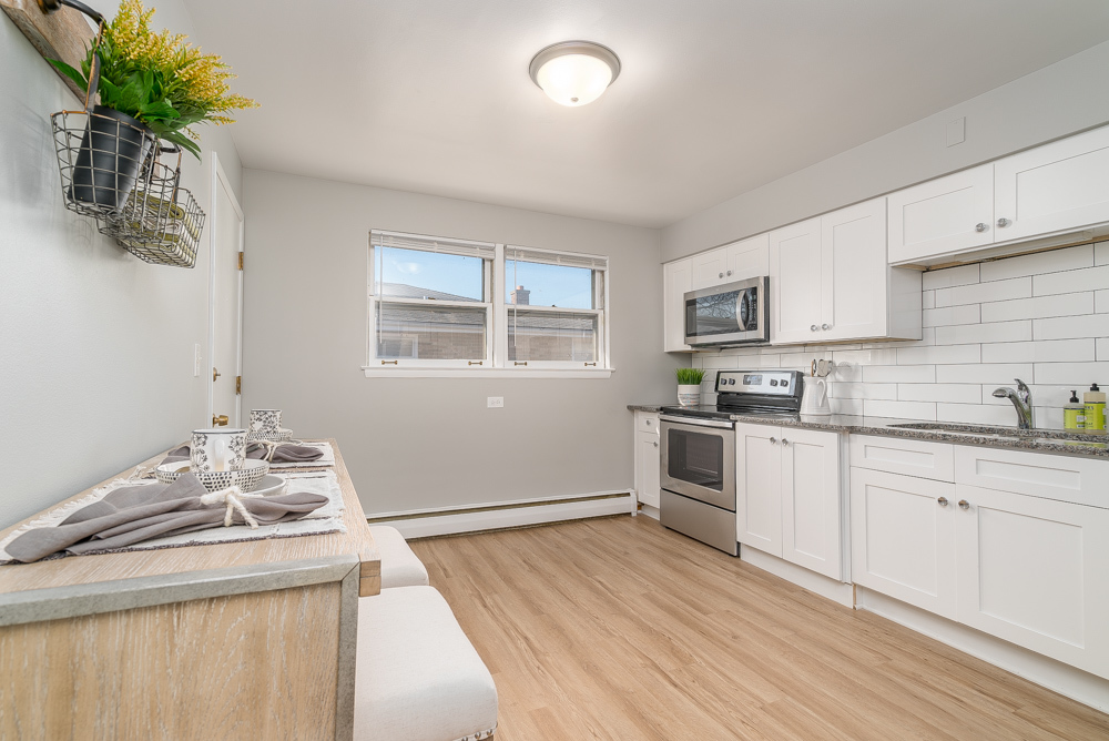 44 S Kensington Avenue 01