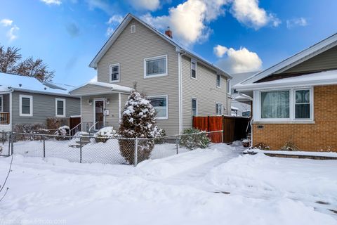 Photo of 4117 Prairie Avenue, Schiller Park, IL 60176 (MLS # 12527392)