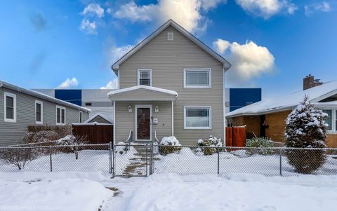 Tiny photo for 4117 Prairie Avenue, Schiller Park, IL 60176 (MLS # 12527392)