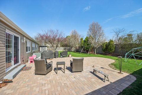 Tiny photo for 1655 Marie Lane, Glenview, IL 60025 (MLS # 12615628)