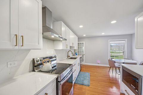 Tiny photo for 1655 Marie Lane, Glenview, IL 60025 (MLS # 12615628)