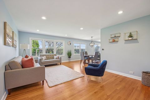 Tiny photo for 1655 Marie Lane, Glenview, IL 60025 (MLS # 12615628)