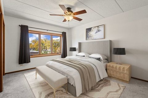 Tiny photo for 201 N Vail Avenue #305, Arlington Heights, IL 60004 (MLS # 12472505)