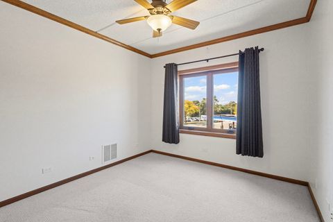 Tiny photo for 201 N Vail Avenue #305, Arlington Heights, IL 60004 (MLS # 12472505)
