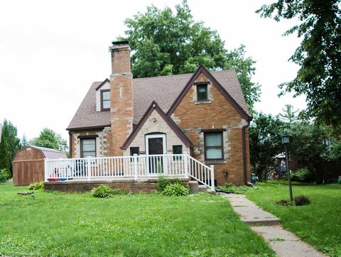 Photo of 2007 37th Street, Rock Island, IL 61201 (MLS # 12690547)