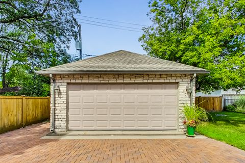 A home in Park Ridge