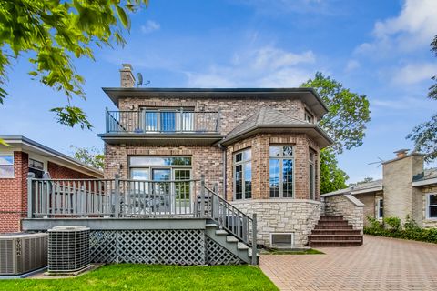 A home in Park Ridge