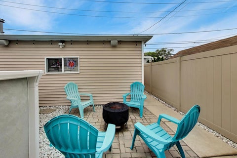 Tiny photo for 7937 W Elmgrove Drive, Elmwood Park, IL 60707 (MLS # 12668054)