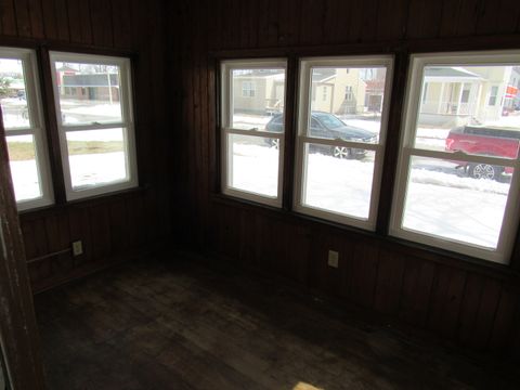 Tiny photo for 1714 N Sturdevant Street, Davenport, IA 52804 (MLS # 12594415)