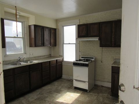 Tiny photo for 1714 N Sturdevant Street, Davenport, IA 52804 (MLS # 12594415)