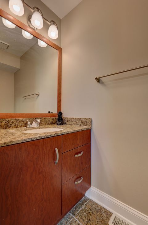 Tiny photo for 195 Island Court #195, Schaumburg, IL 60193 (MLS # 12469114)
