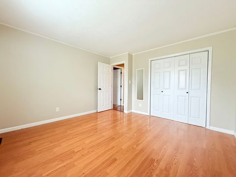 Tiny photo for 425 Peak Road, Harrisburg, IL 62946 (MLS # 12584185)