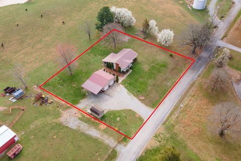 Tiny photo for 425 Peak Road, Harrisburg, IL 62946 (MLS # 12584185)