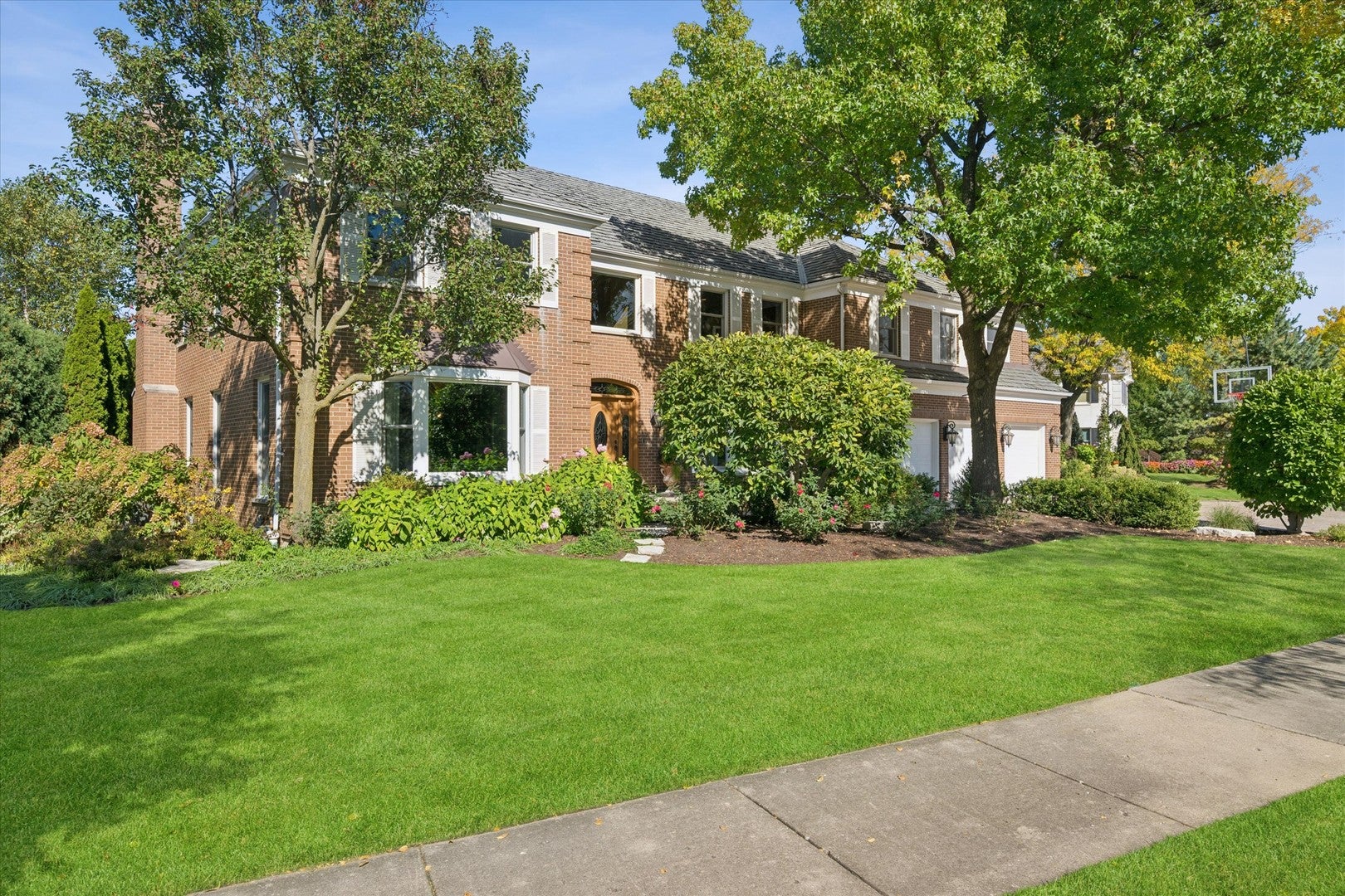 2342 Mohawk Lane