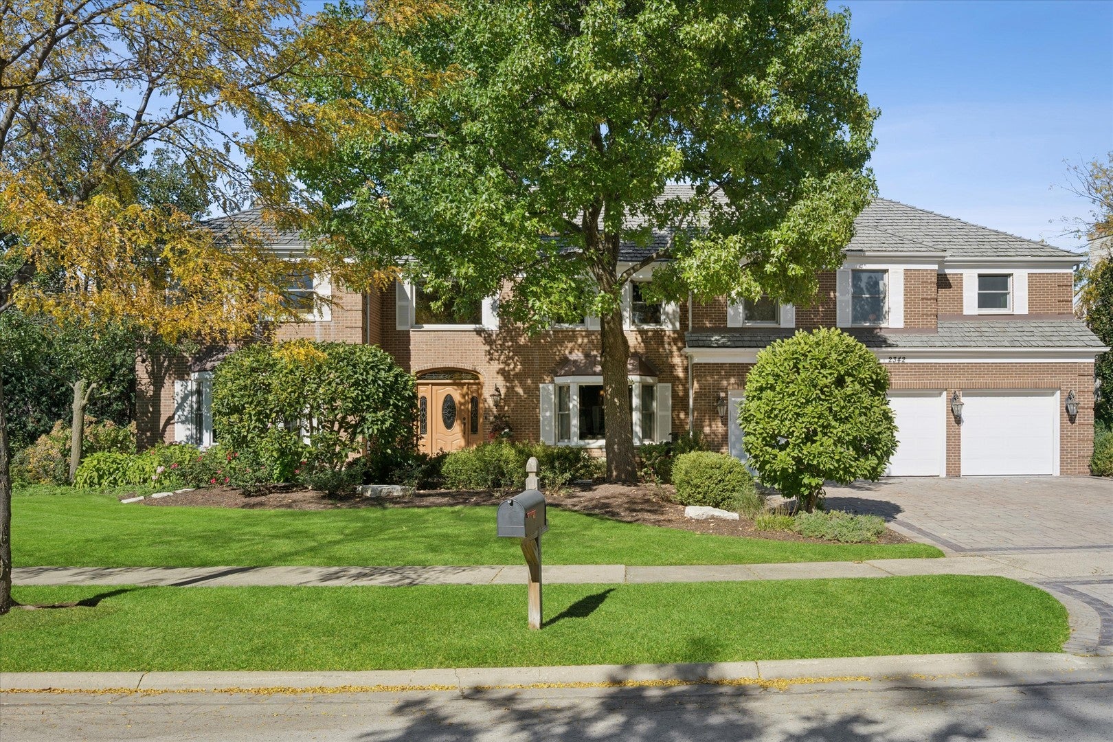 2342 Mohawk Lane