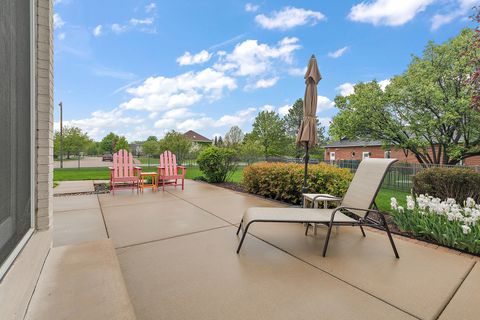 Tiny photo for 1231 Abbey Oaks Drive, Lemont, IL 60439 (MLS # 12630140)
