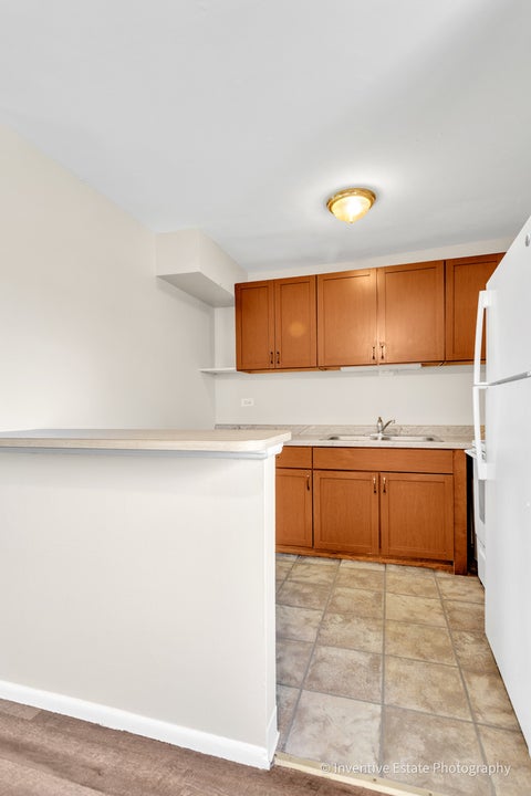 Tiny photo for 2506 Algonquin Road #18, Rolling Meadows, IL 60008 (MLS # 12750540)