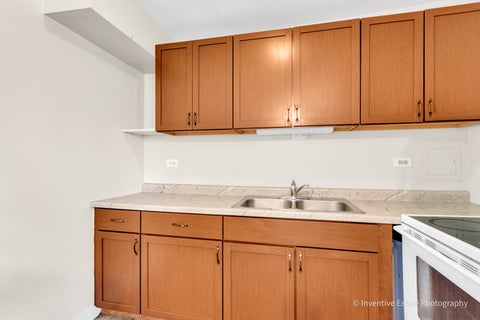 Tiny photo for 2506 Algonquin Road #18, Rolling Meadows, IL 60008 (MLS # 12750540)