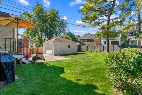 Tiny photo for 562 S Poplar Avenue, Elmhurst, IL 60126 (MLS # 12471550)
