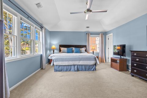 Tiny photo for 562 S Poplar Avenue, Elmhurst, IL 60126 (MLS # 12471550)