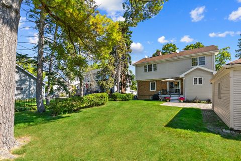 Tiny photo for 562 S Poplar Avenue, Elmhurst, IL 60126 (MLS # 12471550)