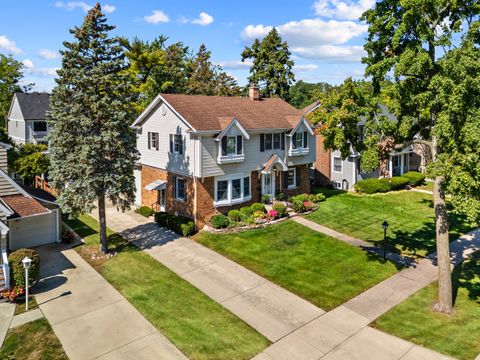 Tiny photo for 562 S Poplar Avenue, Elmhurst, IL 60126 (MLS # 12471550)