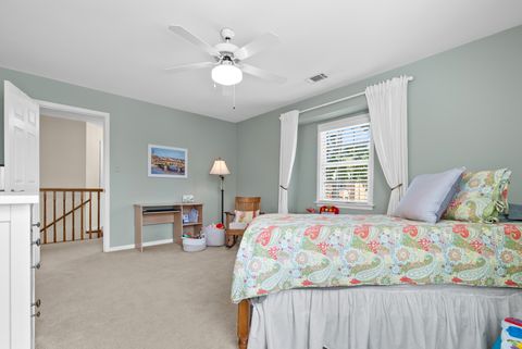 Tiny photo for 562 S Poplar Avenue, Elmhurst, IL 60126 (MLS # 12471550)