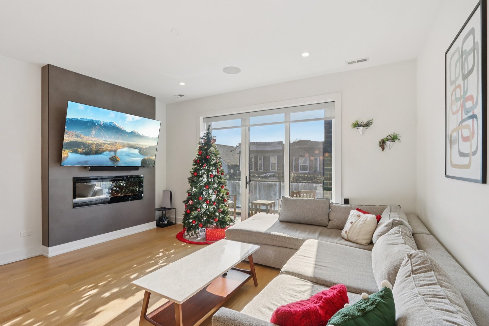 3616 W DIVERSEY Avenue 2W