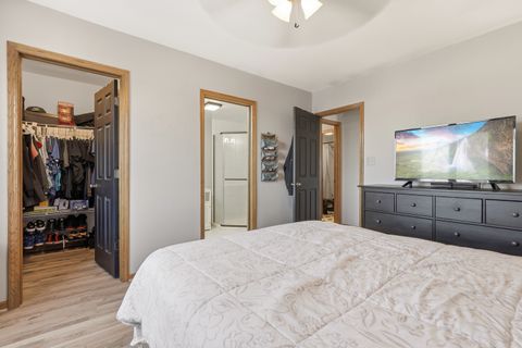 Tiny photo for 5024 Circle Court #1010, Crestwood, IL 60418 (MLS # 12558026)